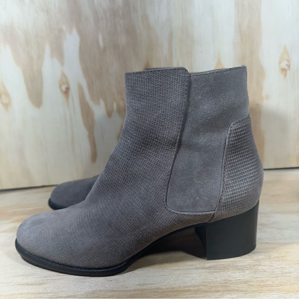 Aquatalia Tisha Taupe Suede Ankle Boots Women’s Size 9.5